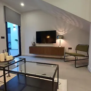 Rent4 Mercedes Apartament